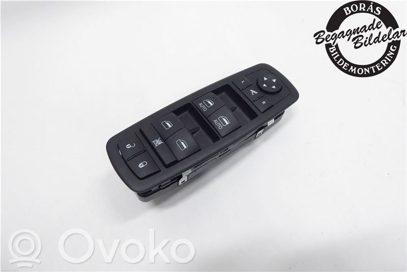 Jeep Cherokee Electric window control switch 