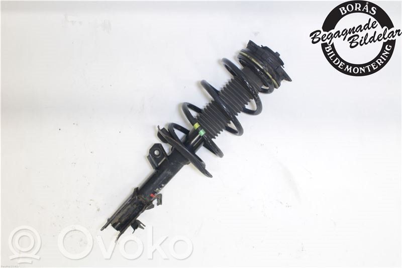 Nissan Qashqai Ansamblu amortizor cu arc față 