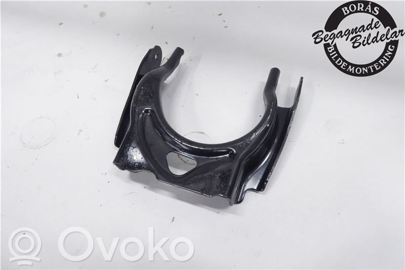 Front upper control arm/wishbone   3520N8