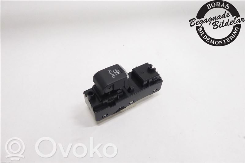 Subaru Outback (BS) Electric window control switch 