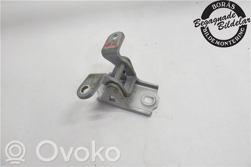 Opel Insignia A Front door lower hinge 
