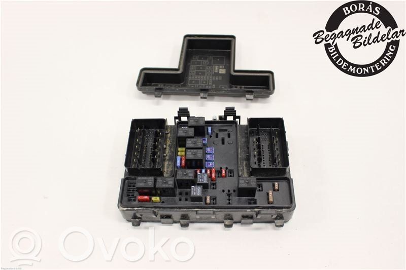Ford Mondeo MK V Fuse module 
