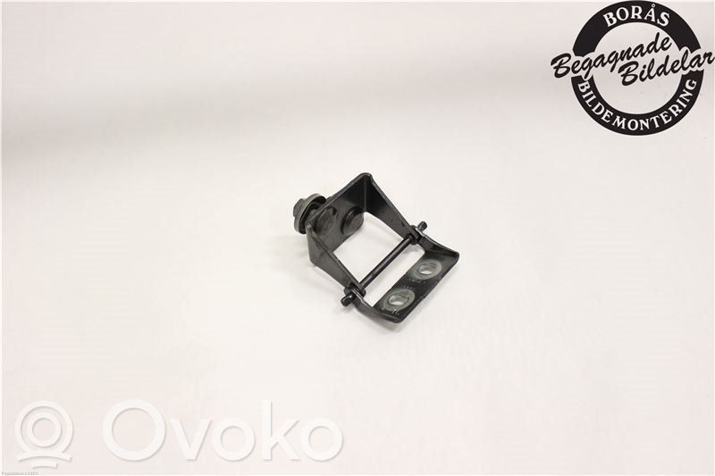 Ford Focus Tailgate/trunk/boot hinge 