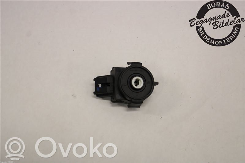 Ohjauspyörän lukitus   2175796