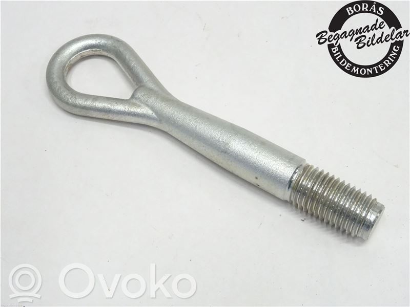 Nissan Qashqai Towing hook eye 