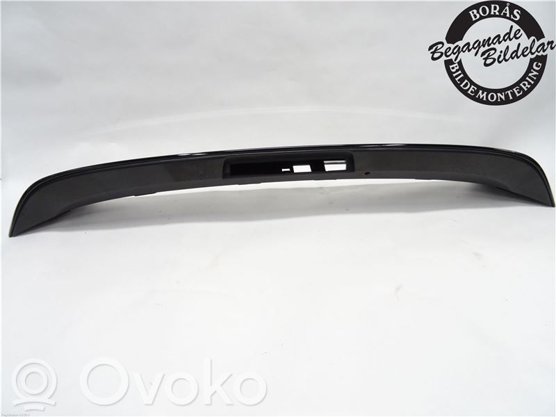 Nissan Pulsar Tailgate/trunk spoiler 