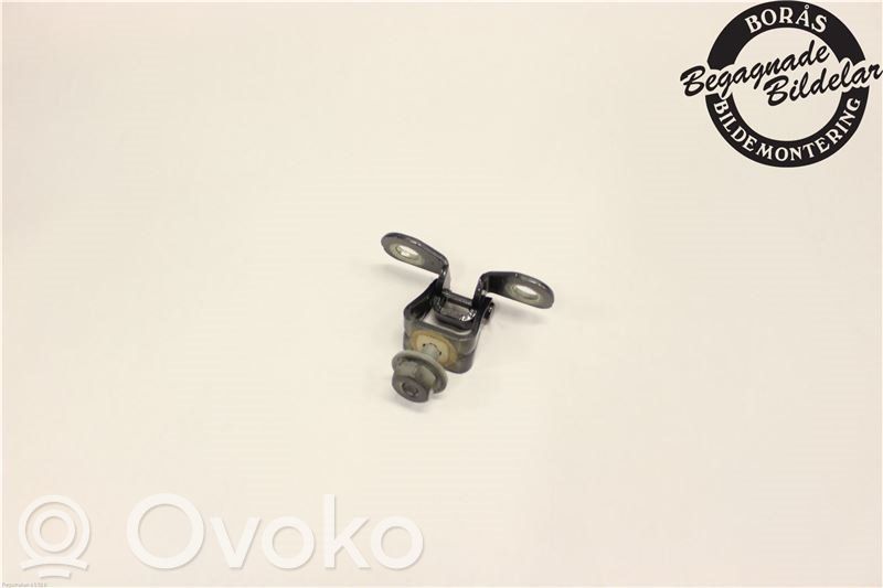 Ford Kuga II Tailgate/trunk/boot hinge 
