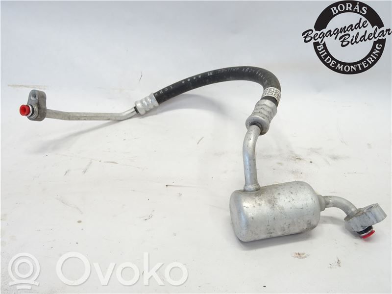 Lexus NX Ilmastointilaitteen putki (A/C) 