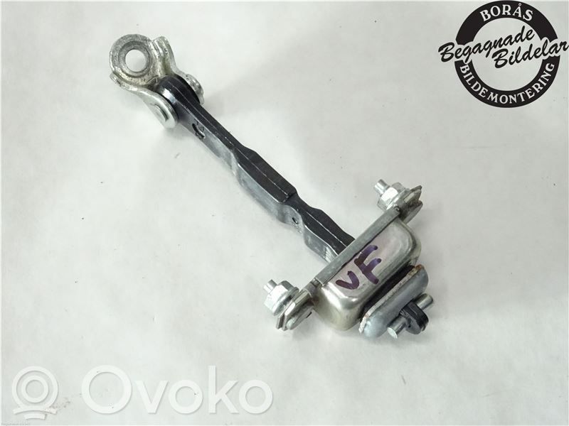 Subaru Levorg Etuoven pidätin 