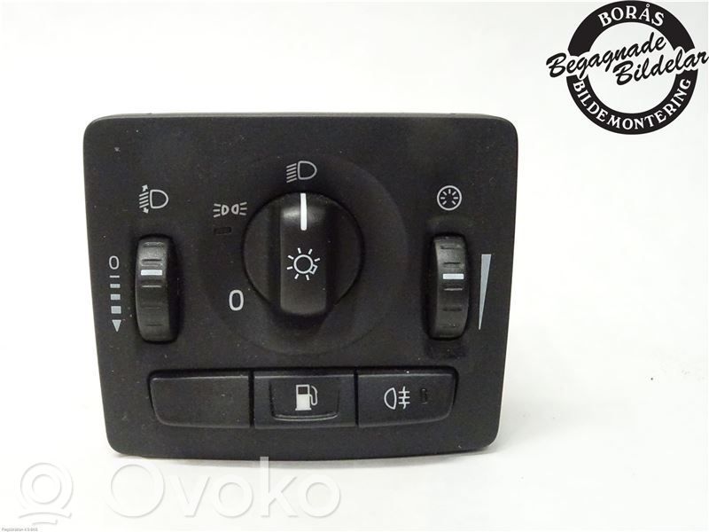 Light switch   30739298