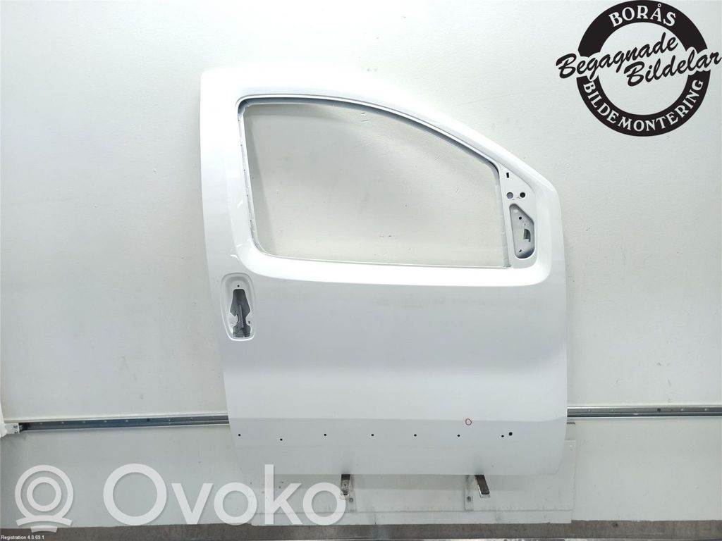 Priekinės durys   9004AZ,1636123880