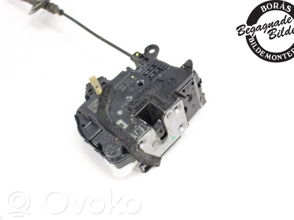 Renault Clio IV Front door lock 