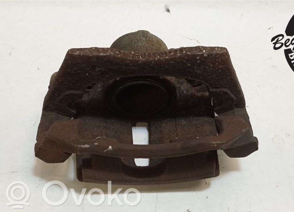 Ford Mondeo Mk III Zacisk hamulcowy przedni 