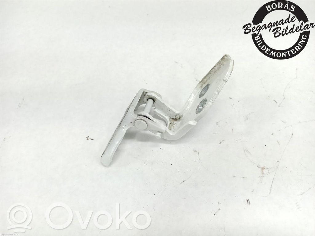 Peugeot Boxer Front door lower hinge 