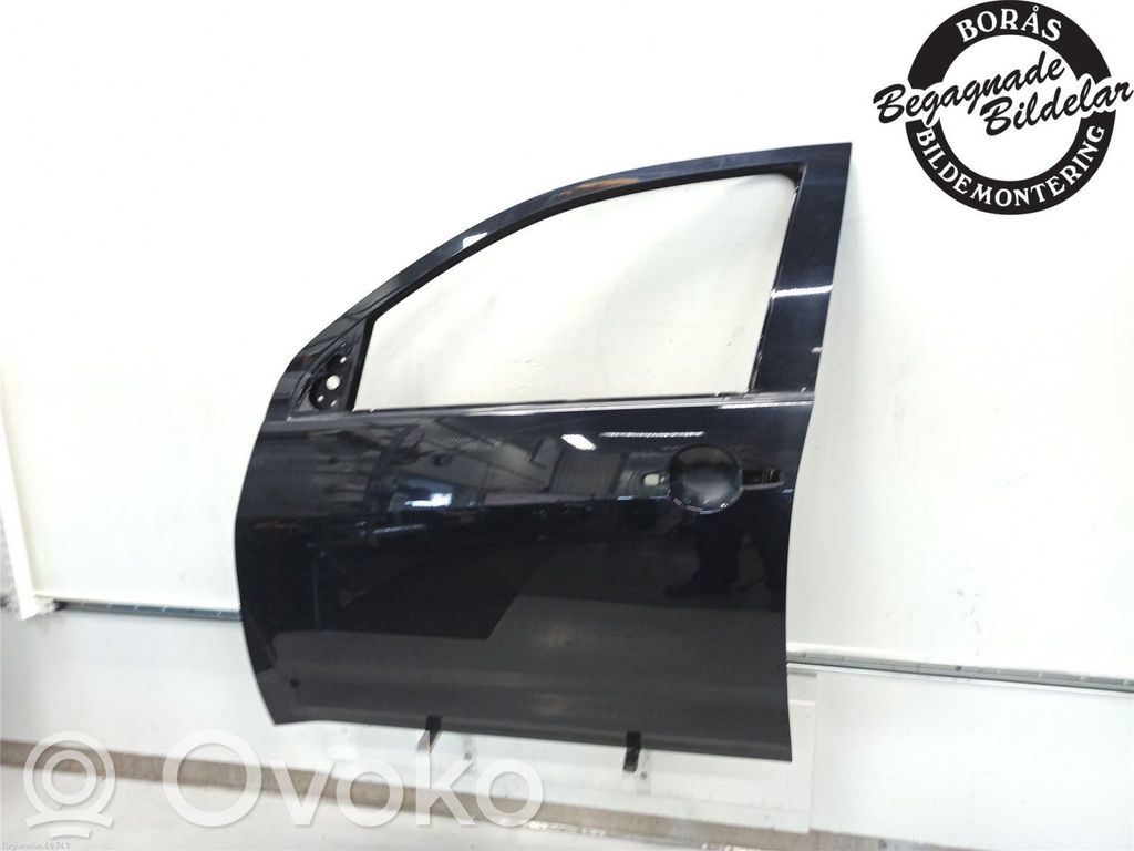 Priekinės durys   5700A871