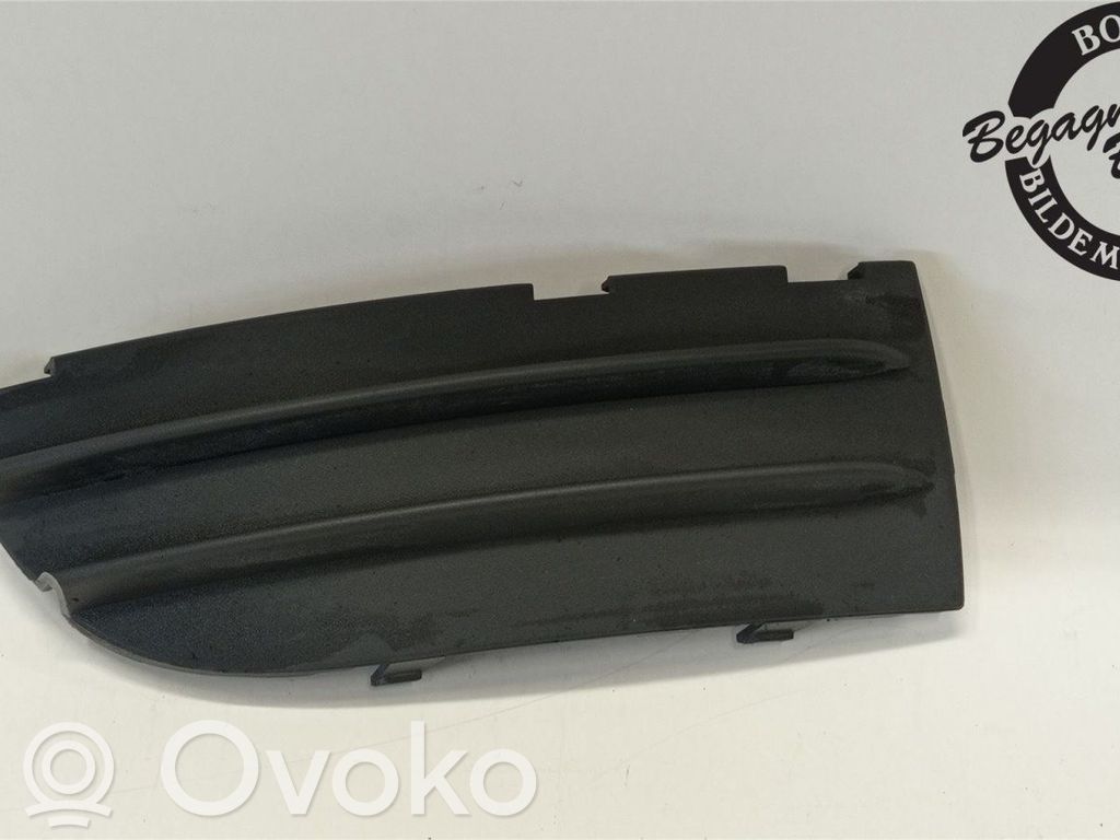 Volvo C30 Front bumper lower grill 