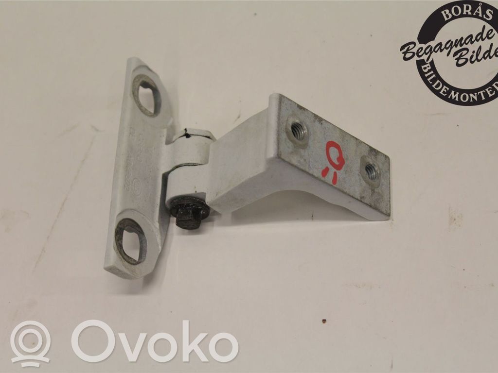 Volvo S60 Rear door upper hinge 