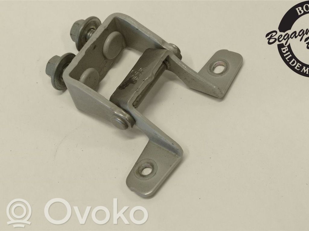 KIA Ceed Tailgate/trunk/boot hinge 