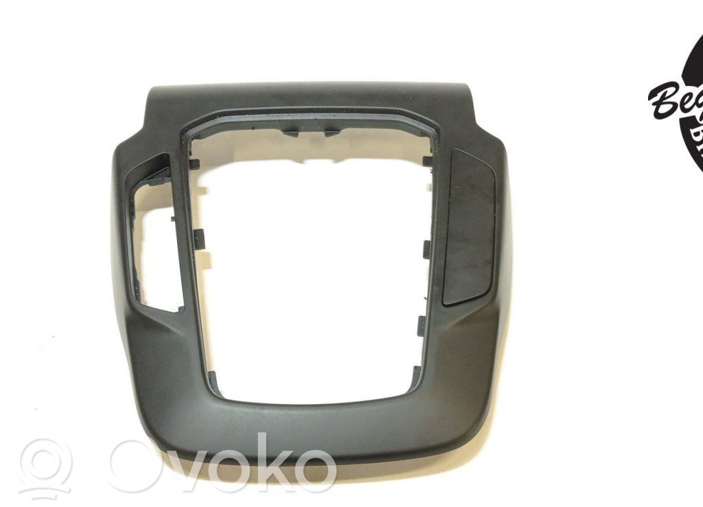 Ford Focus Gear shifter surround trim plastic 