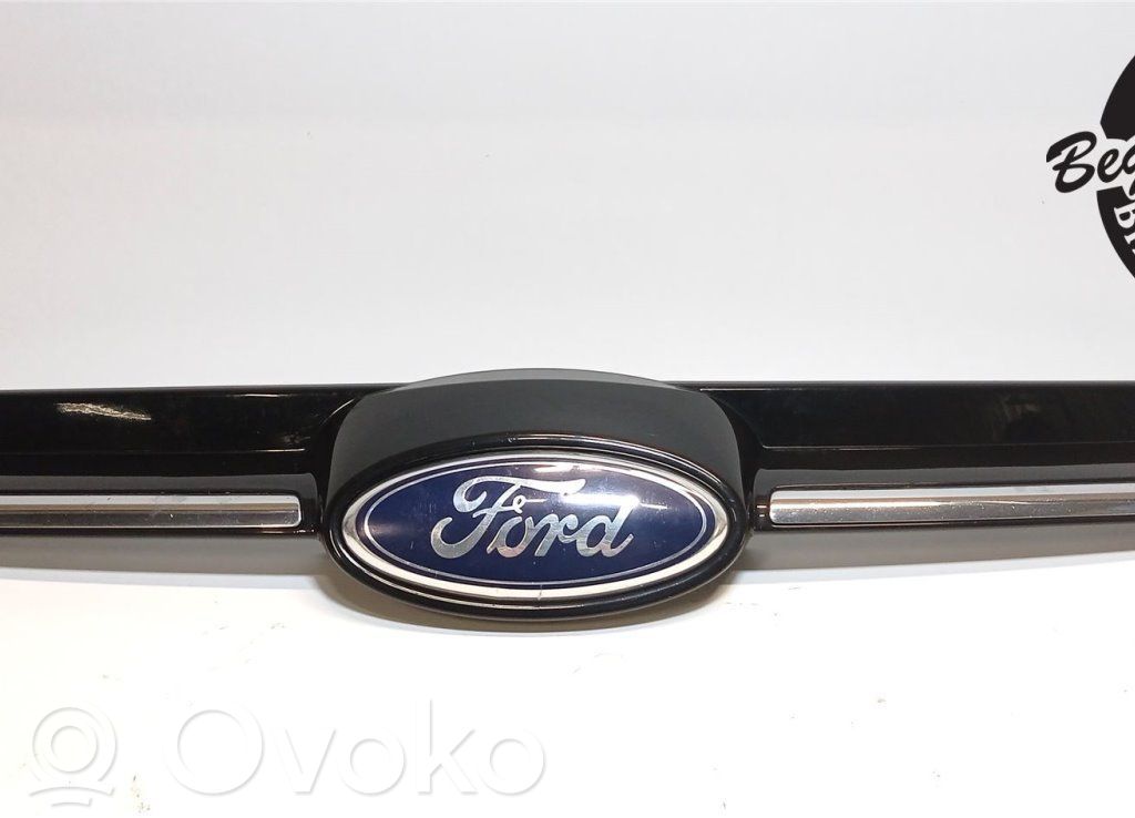 Ford Focus Front bumper lower grill 
