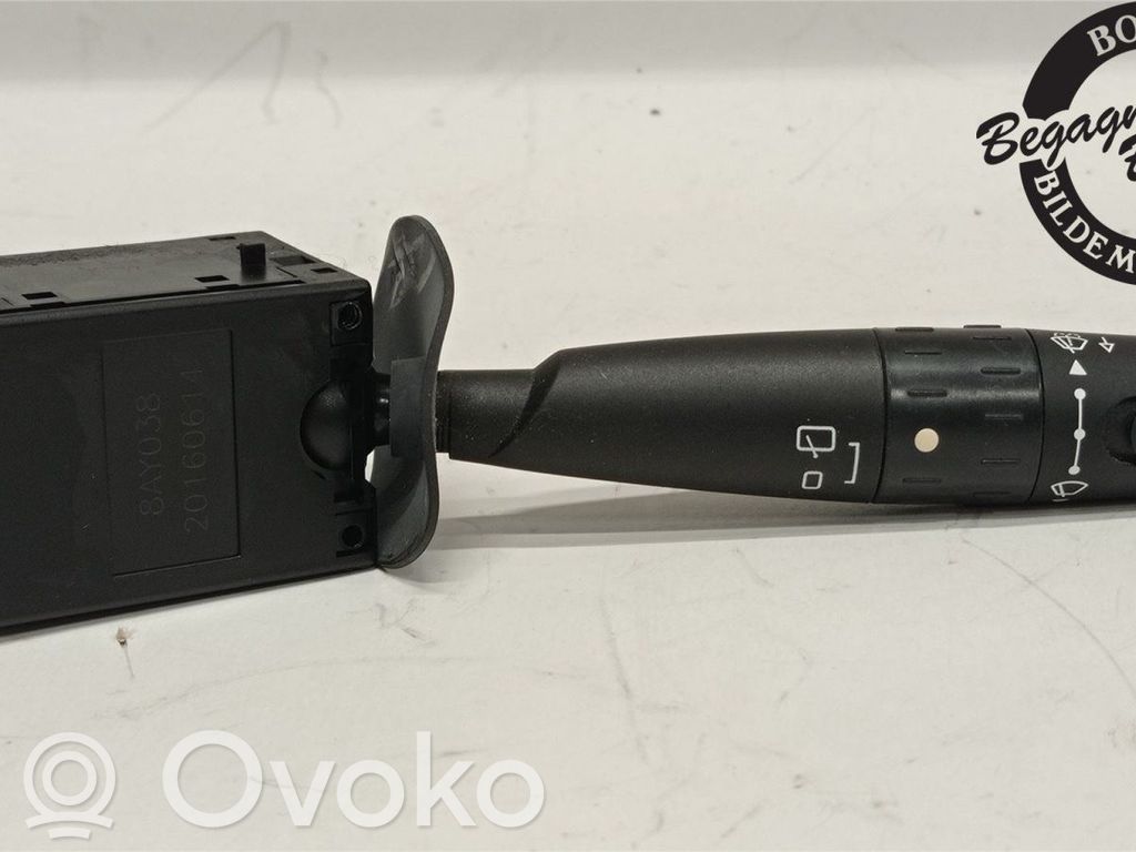 Pyyhkijän vipu   8AY038,8AY038