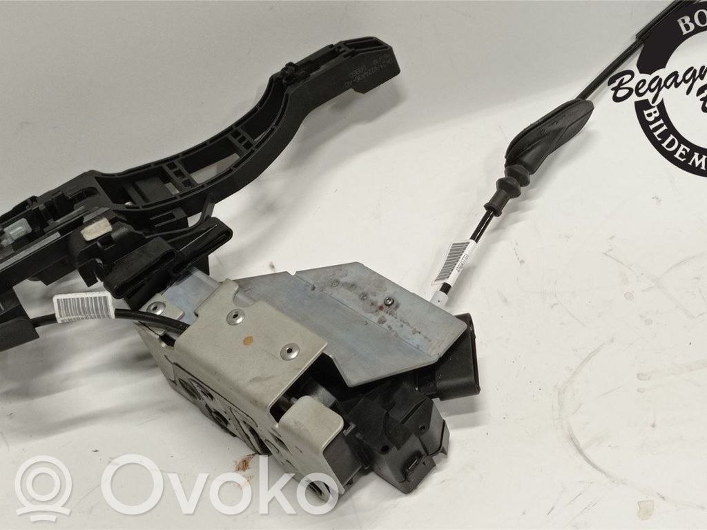 Front door lock   2424857,1837484