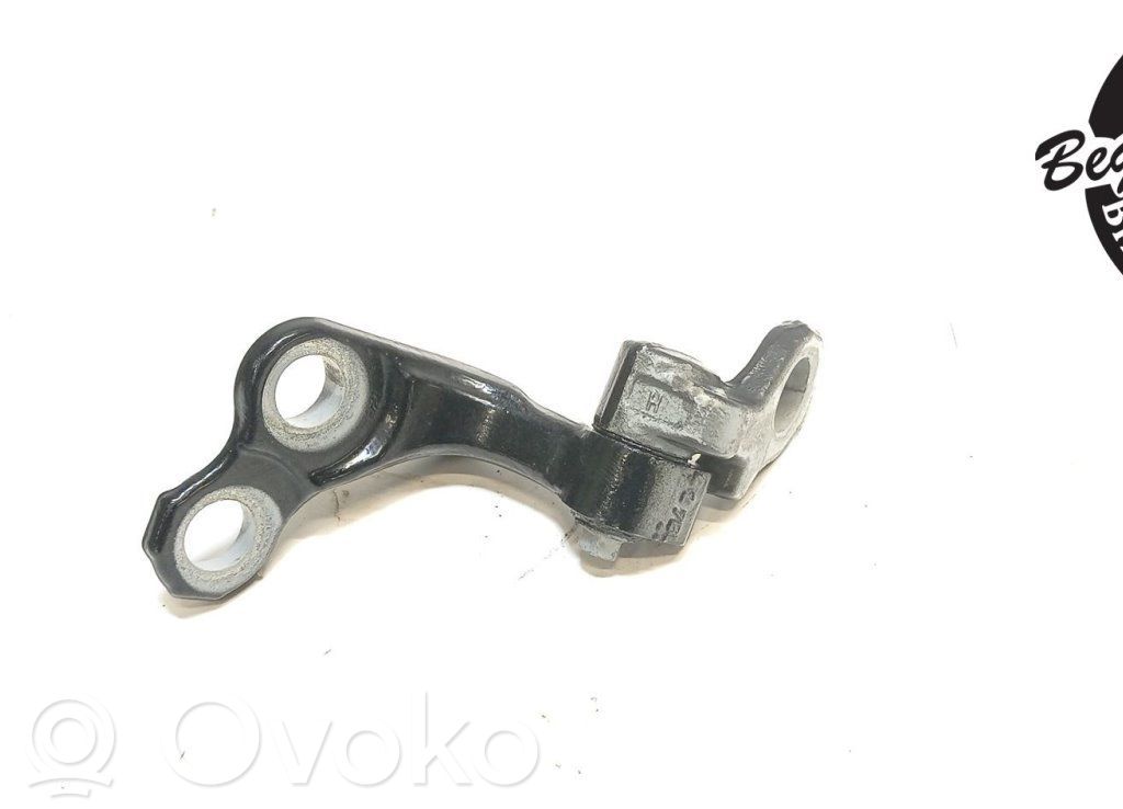 Ford Focus Cerniera superiore della portiera posteriore 