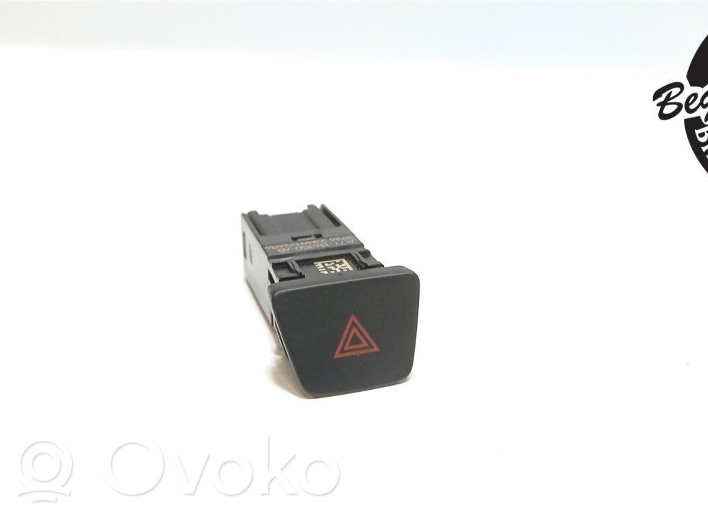 Ford Kuga III Hazard light switch 