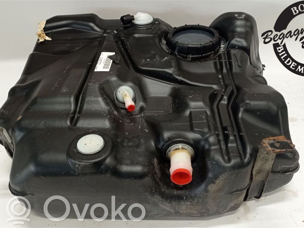 Volvo V50 Polttoainesäiliö 