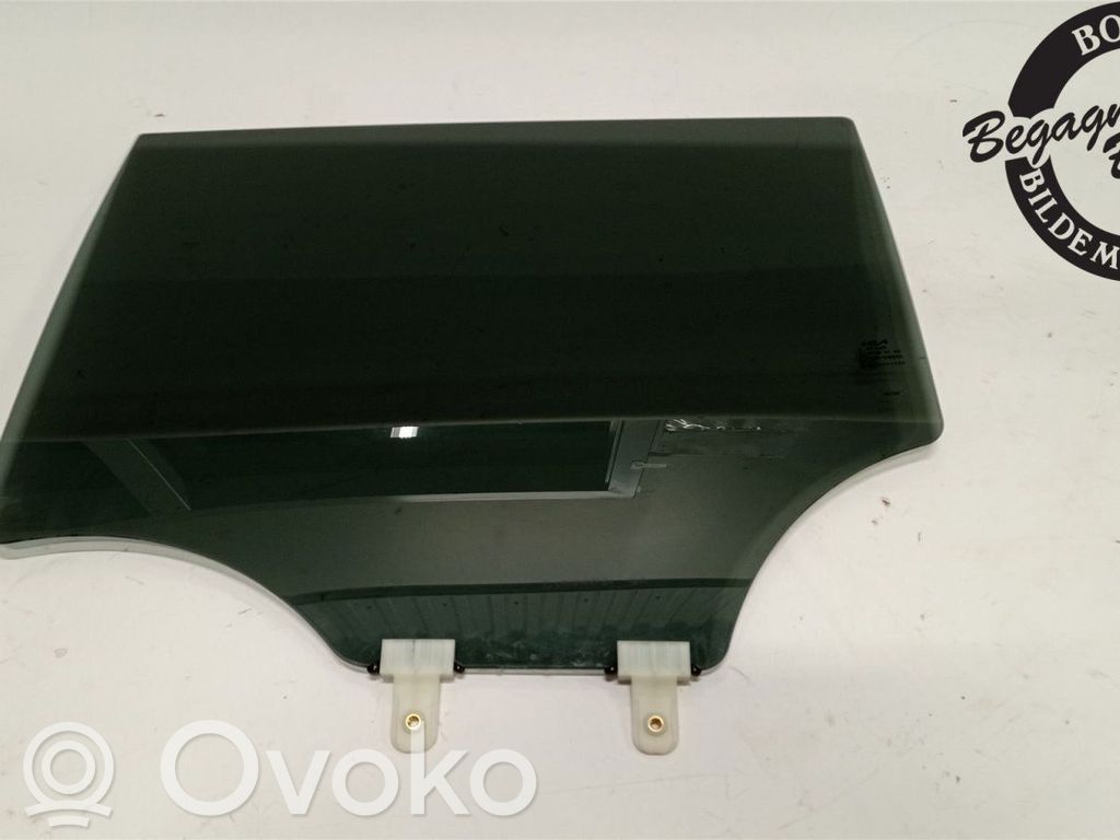 KIA Stonic Luna de la puerta trasera 