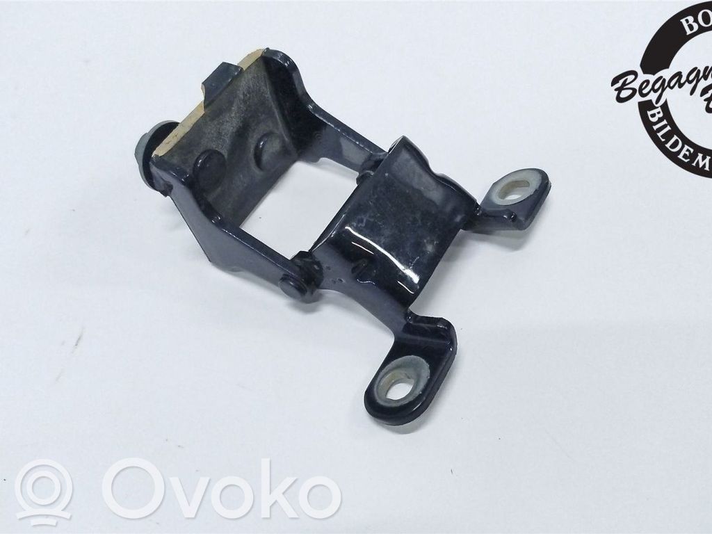 Volvo V60 Tailgate/trunk/boot hinge 