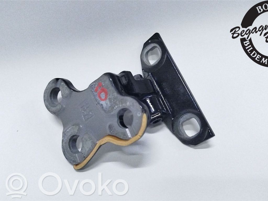 Volvo V60 Front door upper hinge 