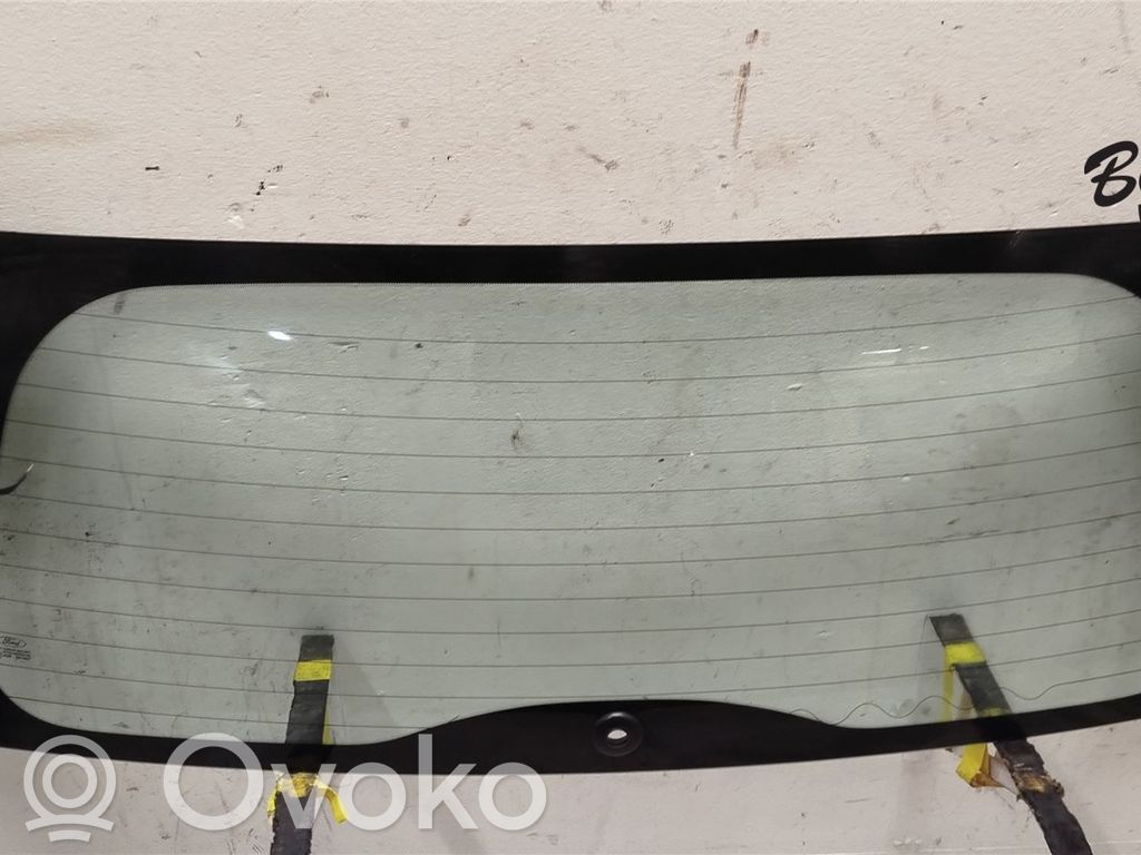Rear windscreen/windshield window   1382929