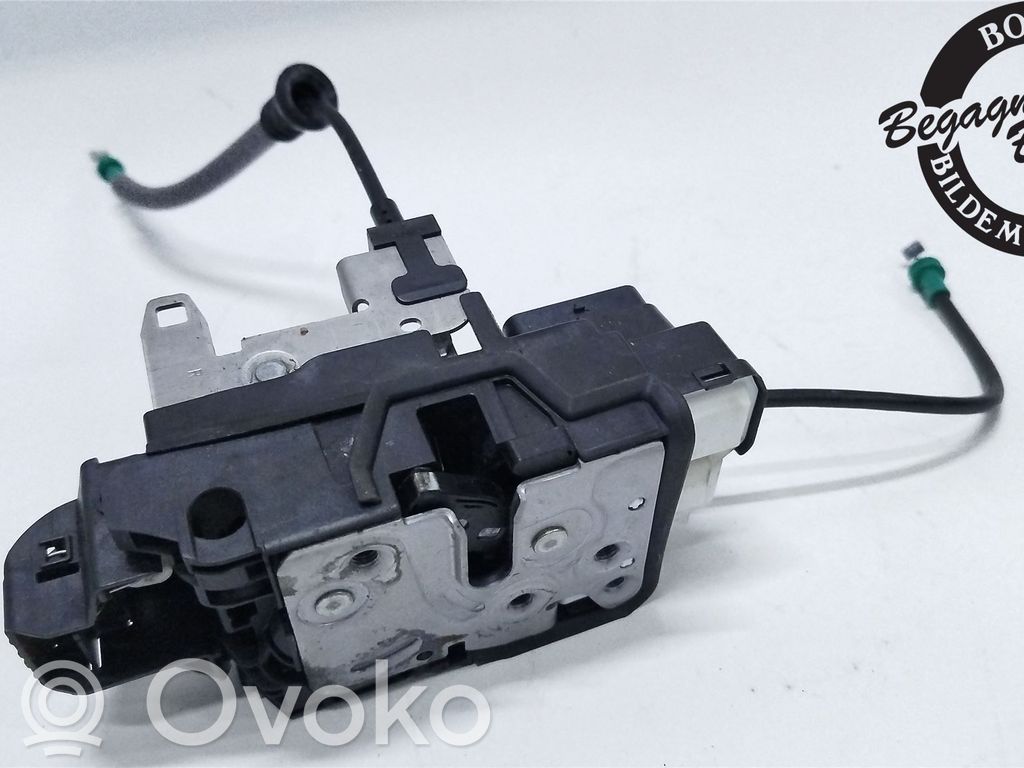 Volvo V60 Front door lock 