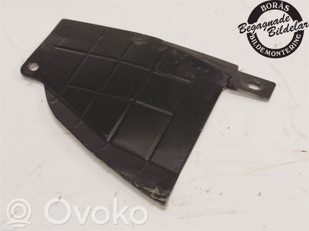 Volvo V70 Apakšspārns 