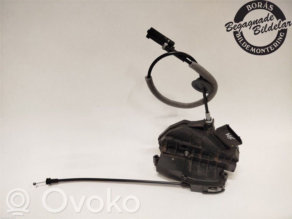 Volvo V60 Front door lock 