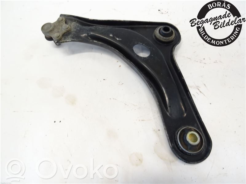 Peugeot 208 I Front lower control arm/wishbone 