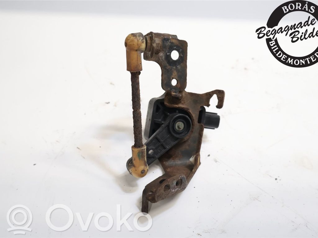 Headlight/headlamp level sensor   2333891