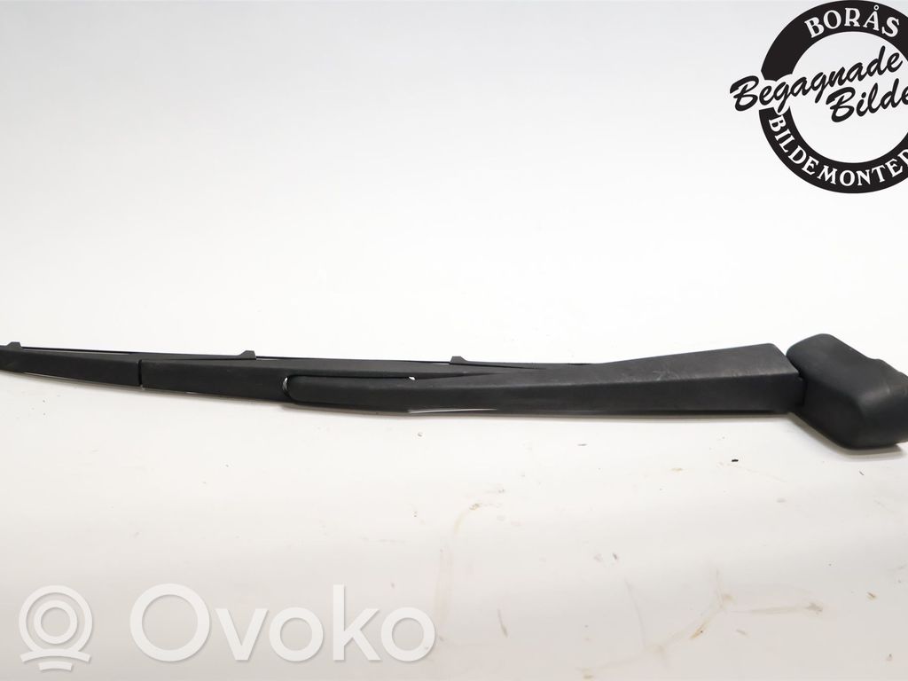 Brazo del limpiaparabrisas trasero   BCWK67421A