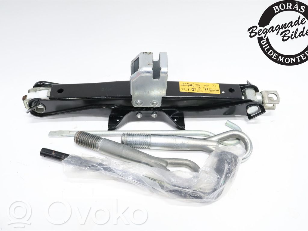 Nissan Qashqai Revestimientos de la aleta antisalpicaduras delanteros 
