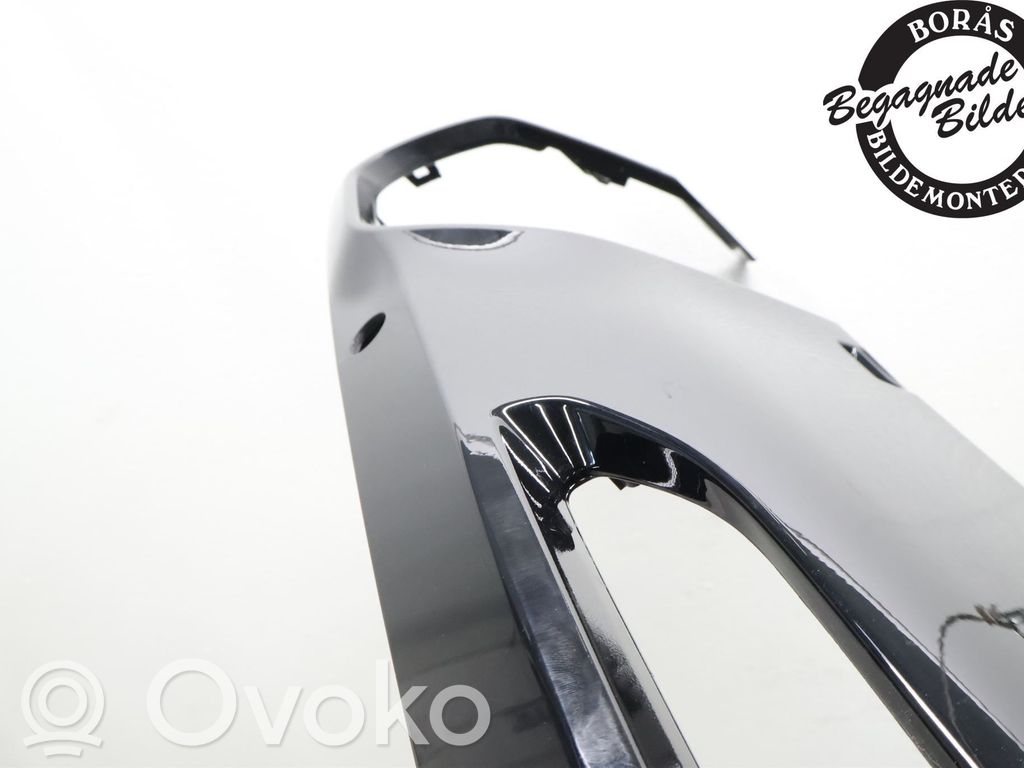 Citroen C4 III e-C4 Takapuskurin alaosan lista 
