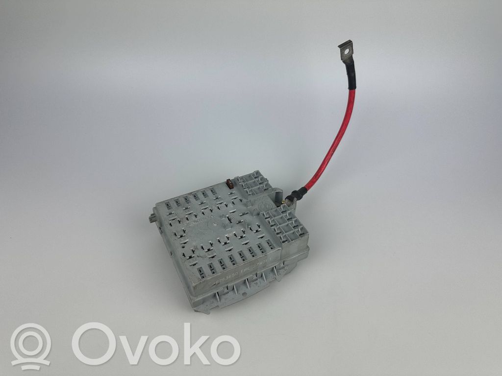 Fiat Punto (188) Ramka / Moduł bezpieczników 