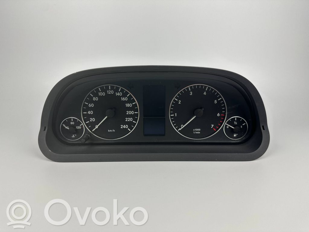 Mercedes-Benz A W169 Licznik / Prędkościomierz 