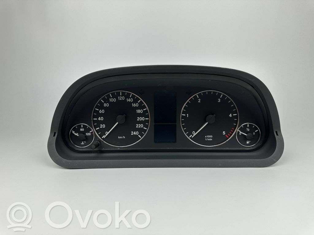 Mercedes-Benz A W169 Licznik / Prędkościomierz 