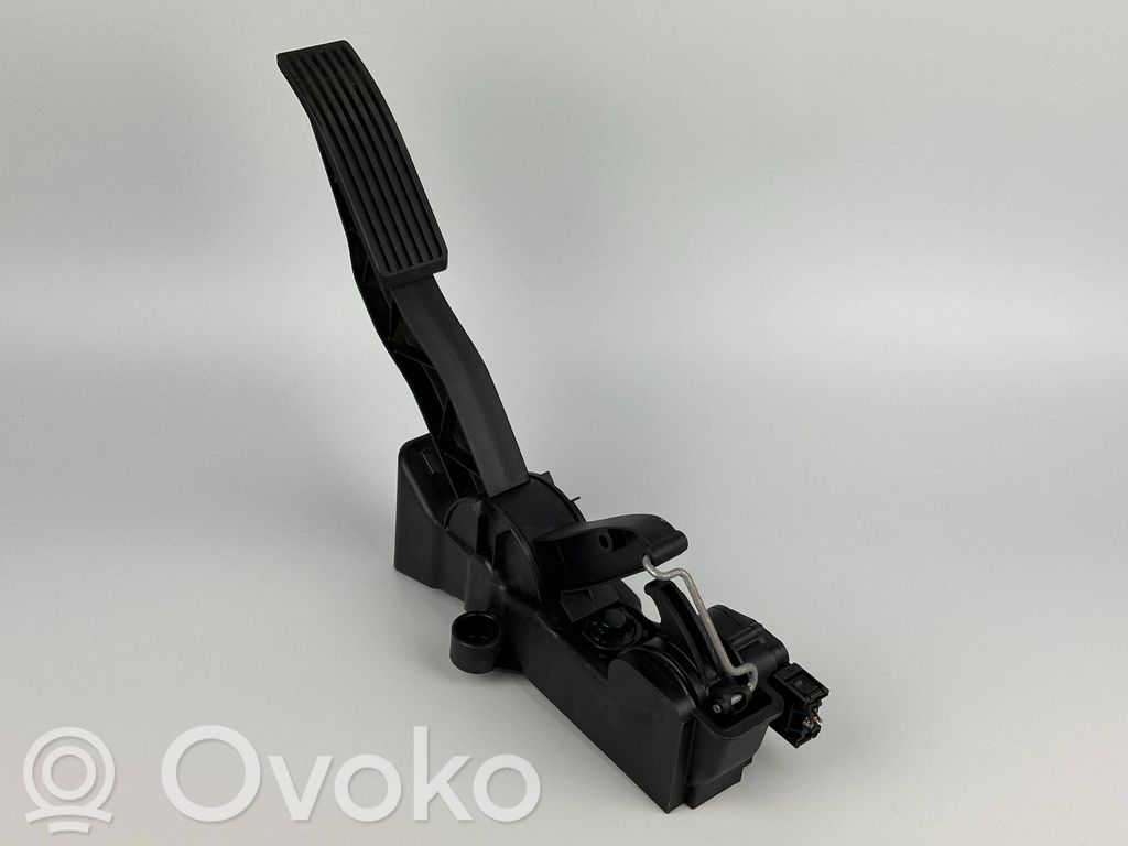 Mercedes-Benz A W169 Accelerator throttle pedal 