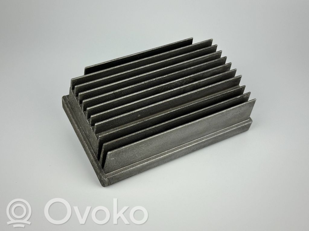 BMW X5 E70 Sound amplifier 