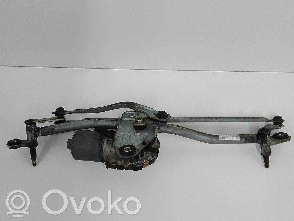 Audi A6 S6 C6 4F Mechanizm i silniczek wycieraczek szyby przedniej / czołowej 