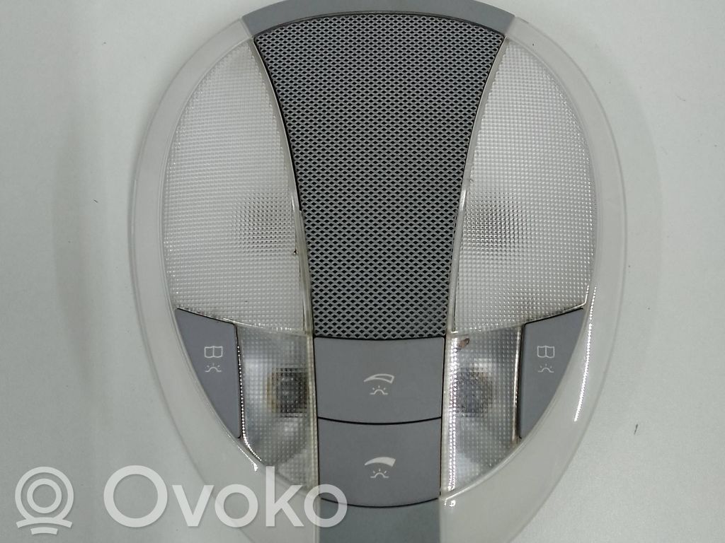 Mercedes-Benz E W211 Lampka podsufitki tylna 