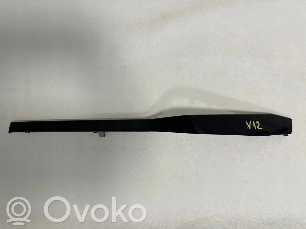Polttoainesäiliön korkin lukko   103578900
