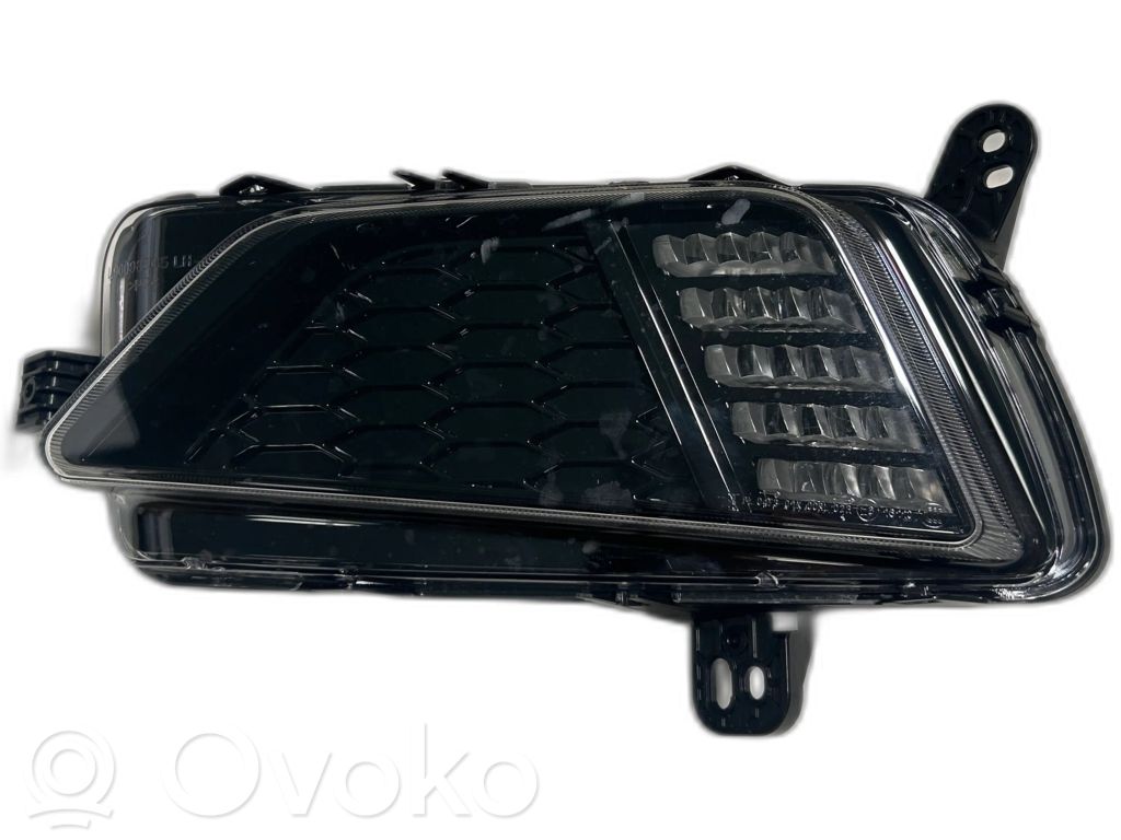 Volkswagen Polo VI Scheinwerfer 